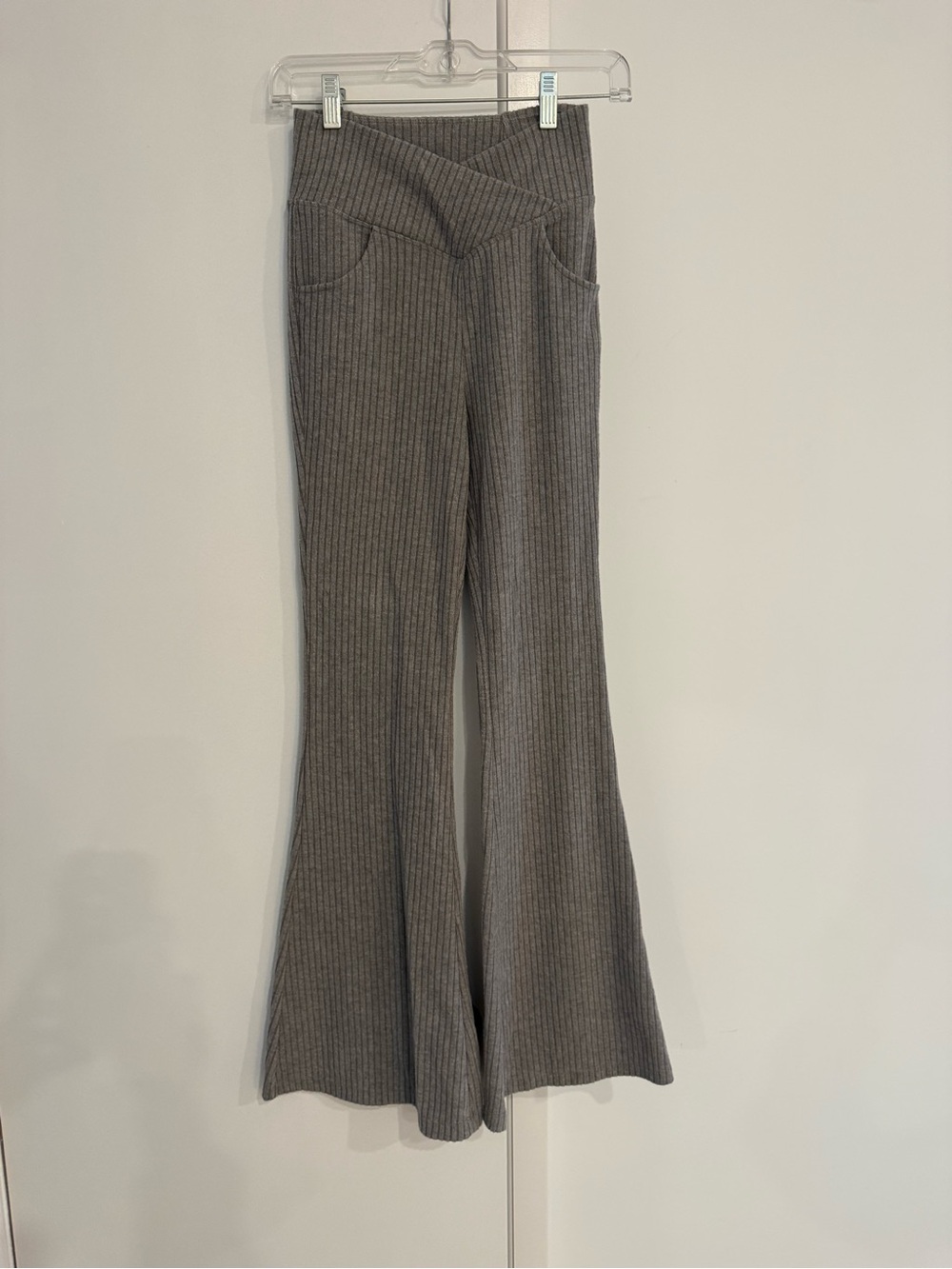 HALARA Gray Ribbed High-Waist Flare Leggings - Picture 2 of 4